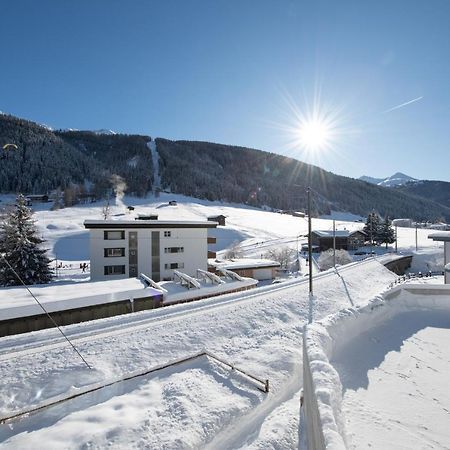 Agrimonia - 5,5-Zi Duplex Wohnung Bis 9 Personen Mit Eigenem Garten Davos Bagian luar foto