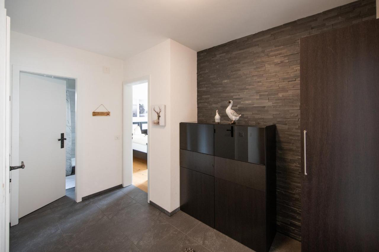 Agrimonia - 5,5-Zi Duplex Wohnung Bis 9 Personen Mit Eigenem Garten Davos Bagian luar foto